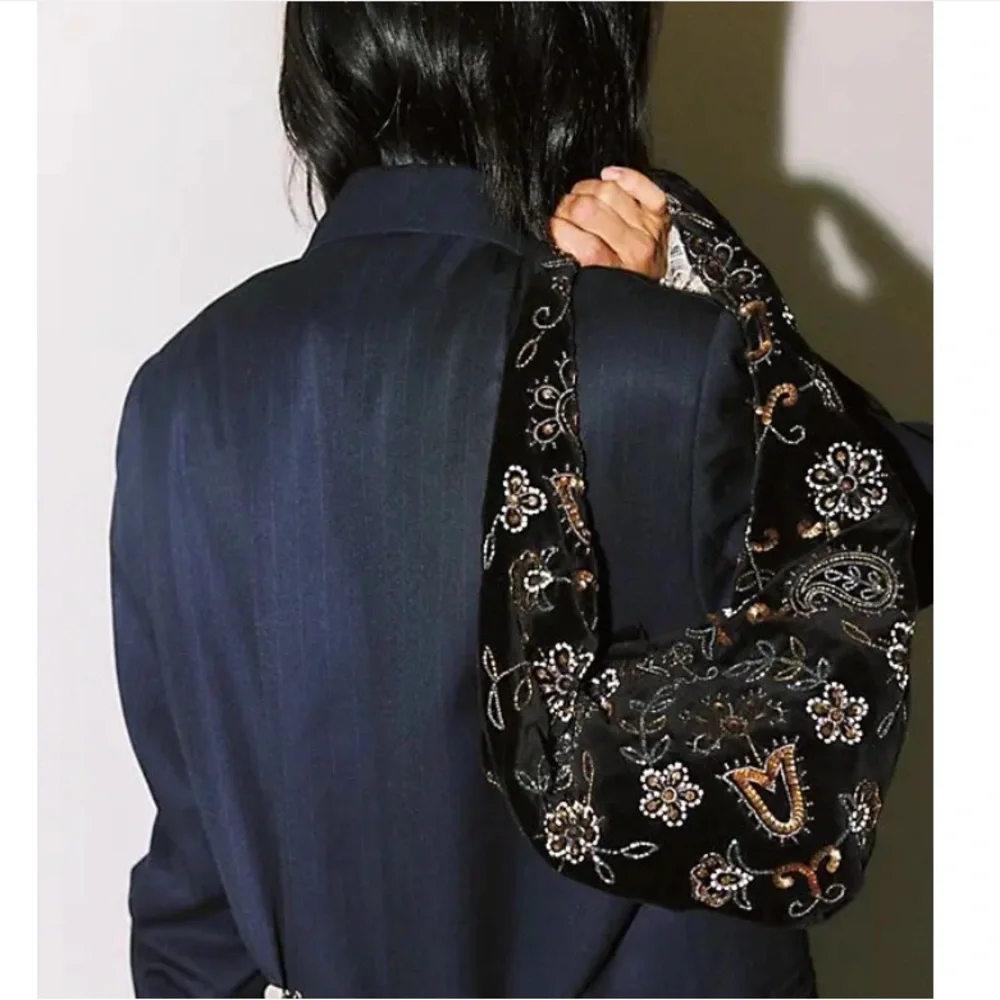 Free People Nashville Nights Beaded Black Velvet Shoulder Bag - Picture 4 of 12